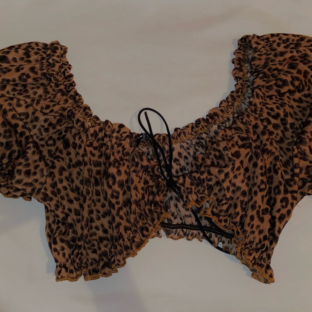 Cheetah print top 🐆🖤
